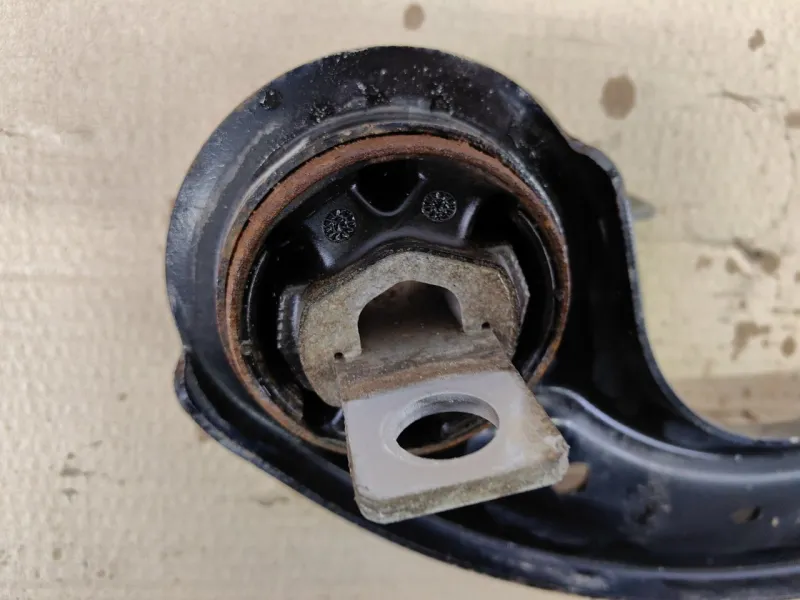 Рычаг продольный