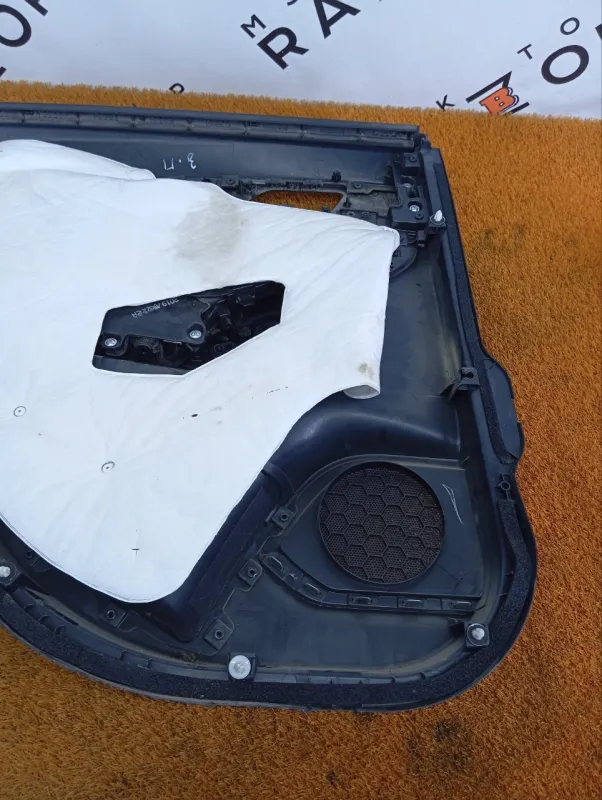 Обшивка двери