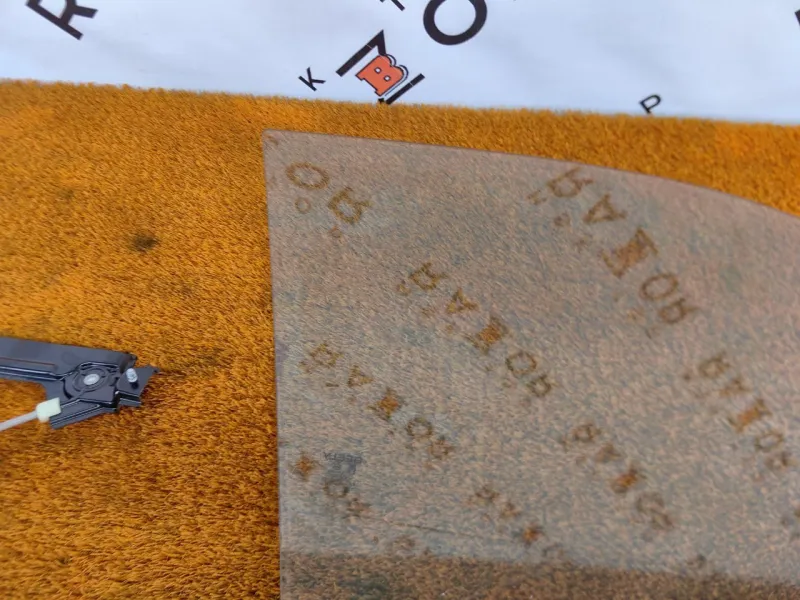 Стекло двери