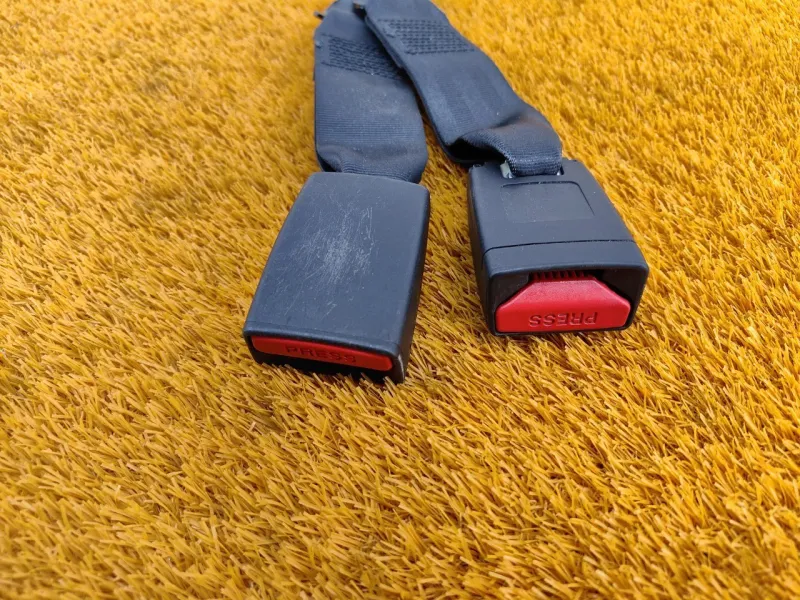 Ответная часть ремня безопасности