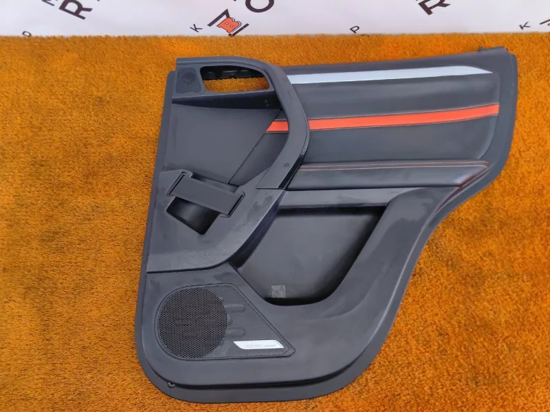 Обшивка двери