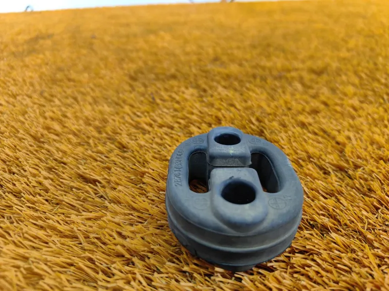 Крепление глушителя