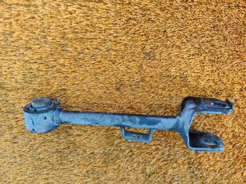 Рычаг подвески