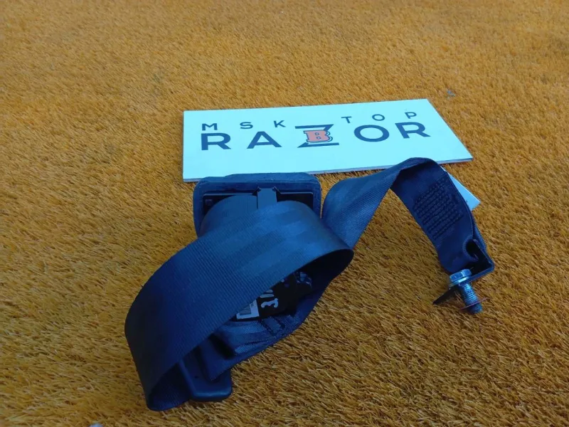 Ремень безопасности