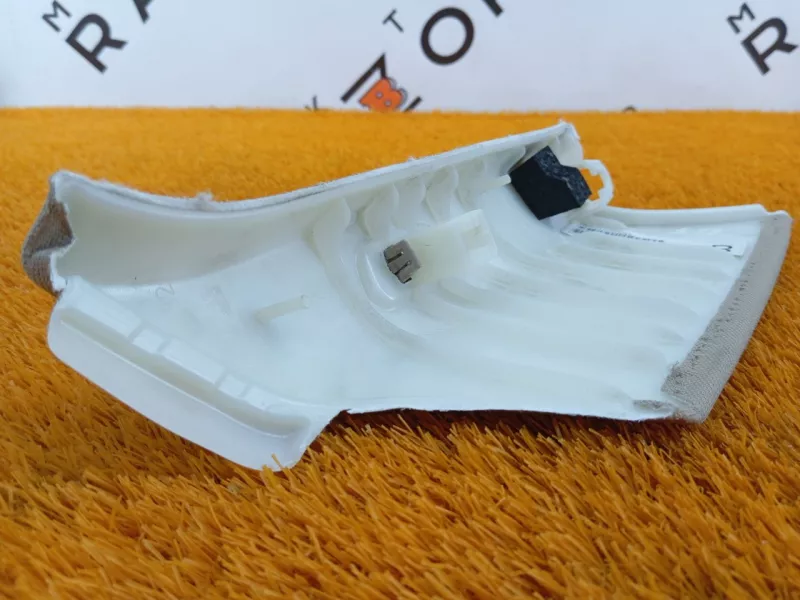 Накладка на стойку кузова