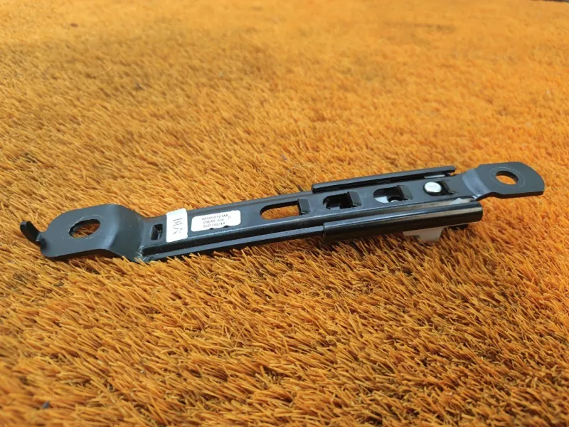 Механизм регулировки ремня безопасности