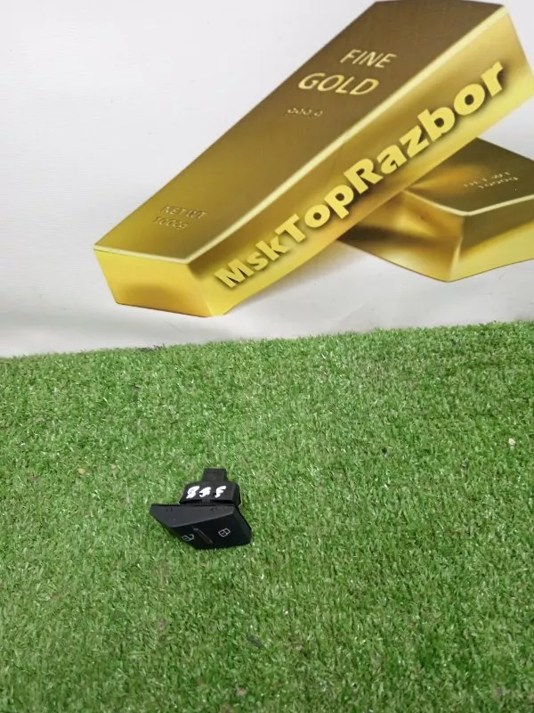 Кнопка открытия двери