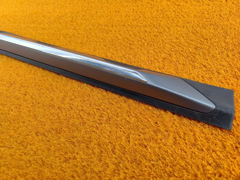 Накладка двери декоративная