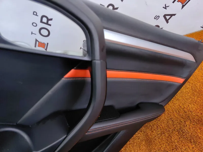 Обшивка двери