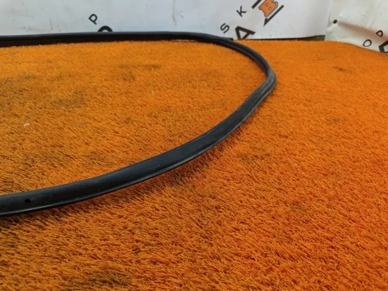 Уплотнитель двери