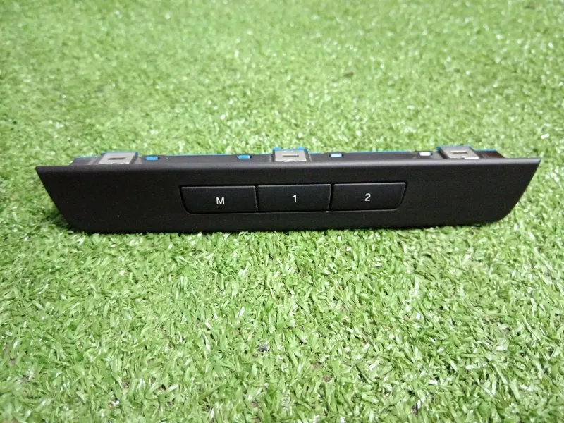 Кнопка памяти сидений