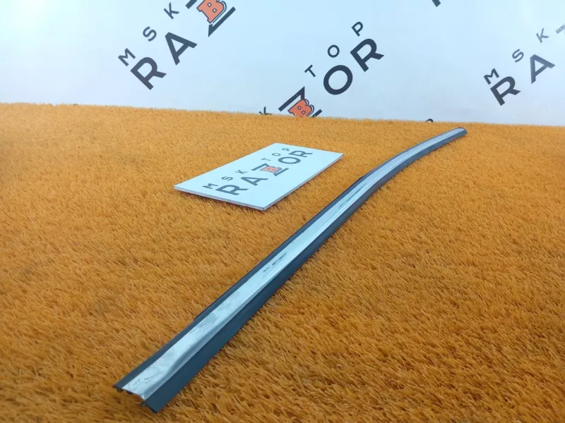 Уплотнитель стекла двери