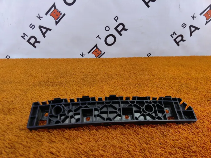 Крепление бампера