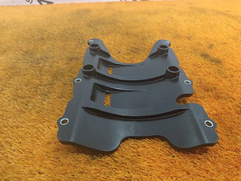 Маслоотражатель