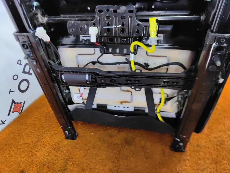 Сиденье Changan UNI-V 2023 C281F2711010148, переднее левое