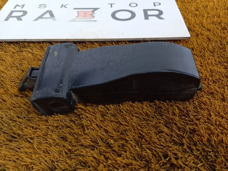 Ограничитель двери