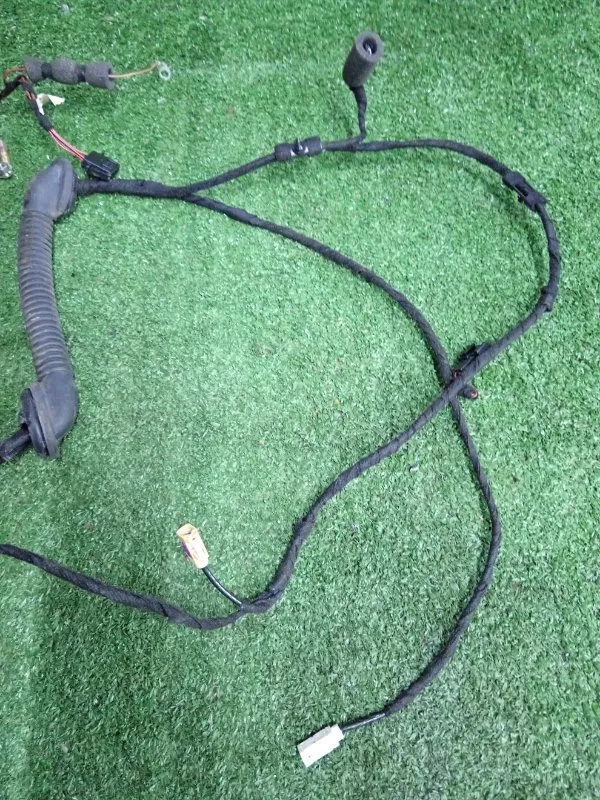 Проводка крышки багажника