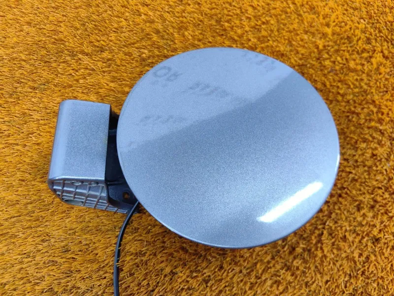 Лючок Бензобака