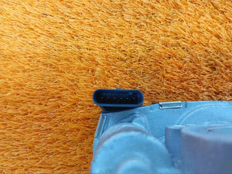 Дроссельная заслонка