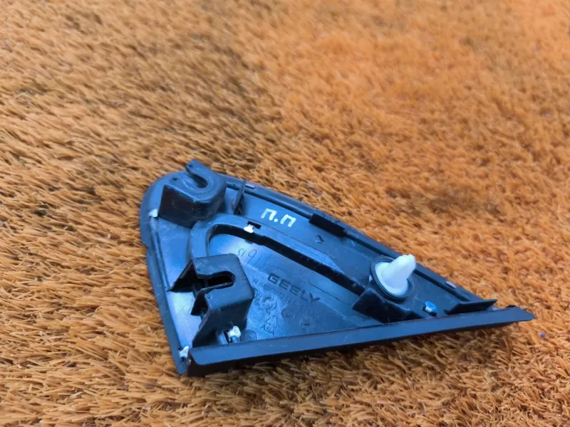 Молдинг двери