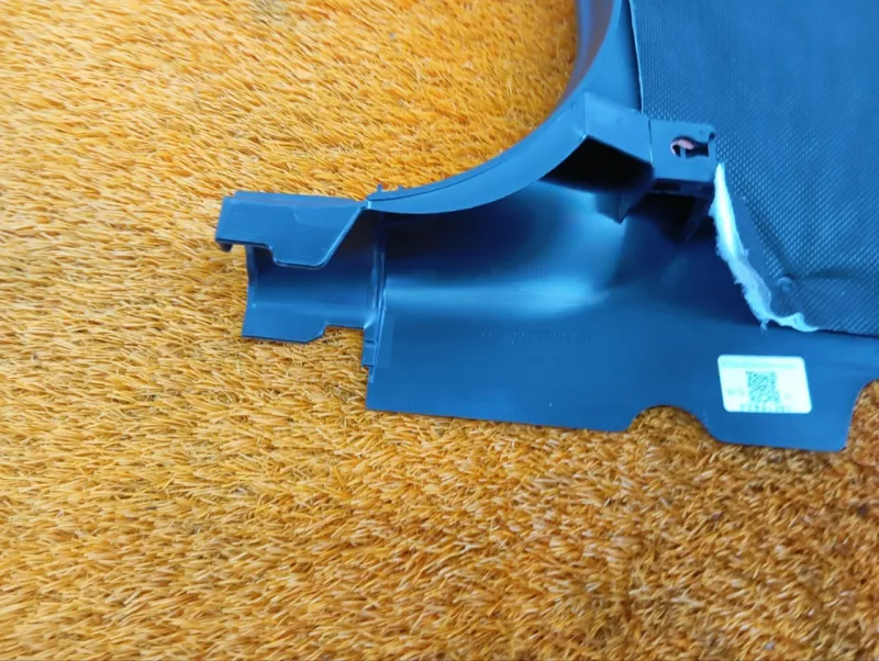 Обшивка центральной стойки Chery Tiggo 8 Pro 2023 403004533AAABK SQRF4J16C, правая