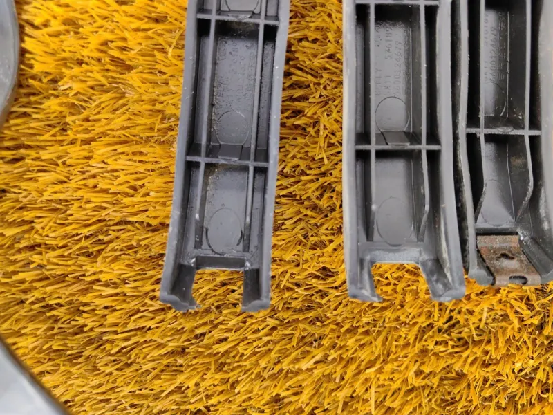 Крепление бампера