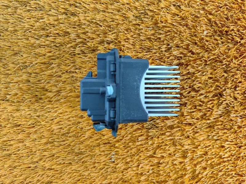 Резистор отопителя