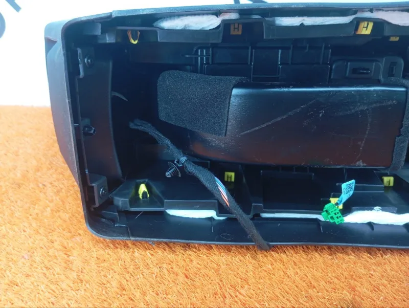 Консоль центральная