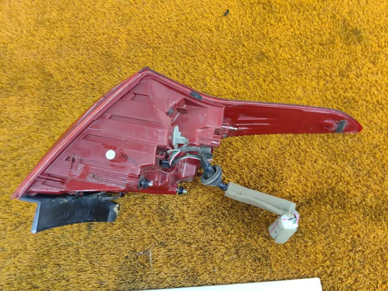 Фонарь задний