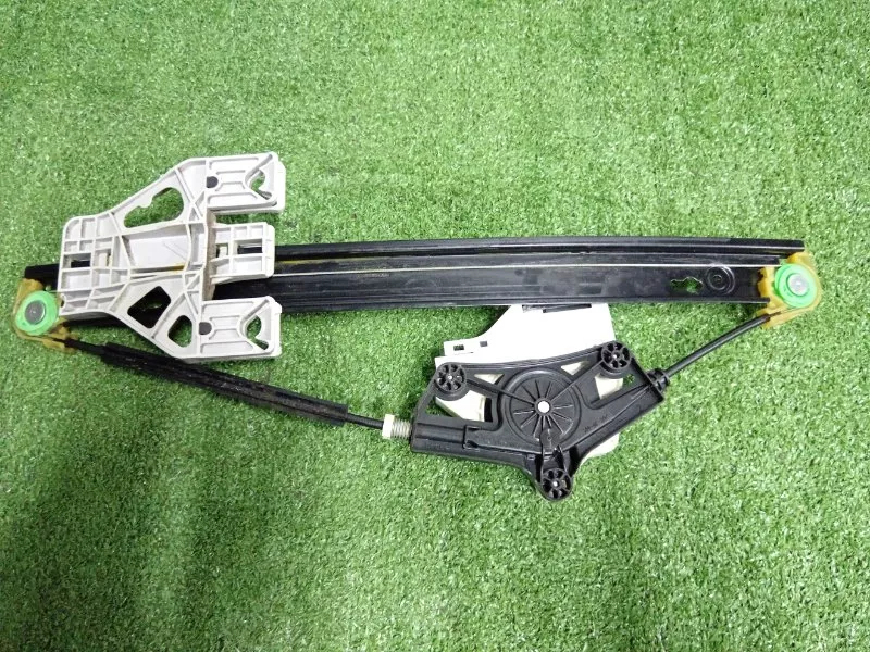 Стеклоподъемник Audi A6 2011 4G0839462 C7, задний правый
