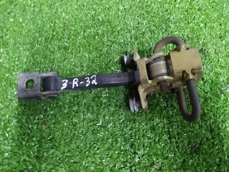 Ограничитель двери