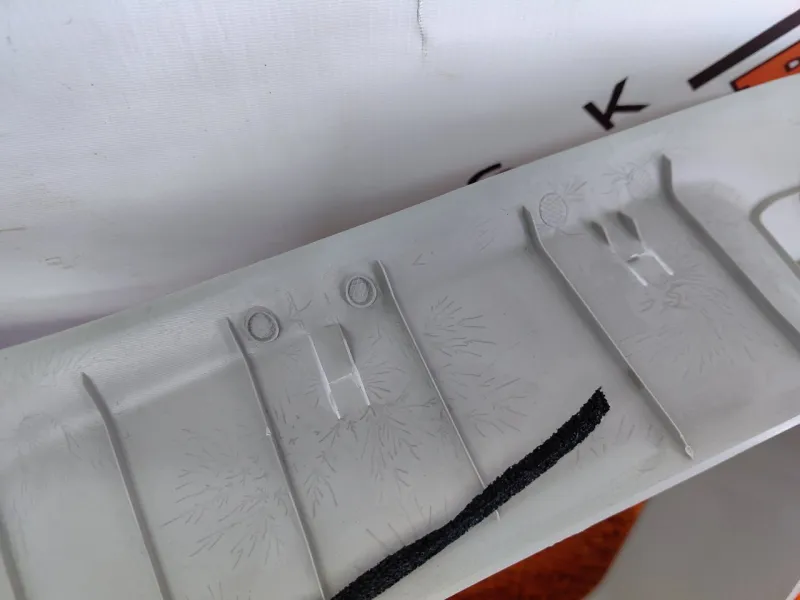 Накладка на стойку кузова