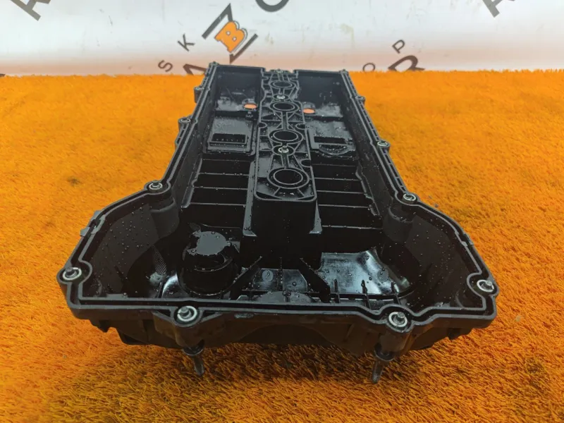 Клапанная крышка