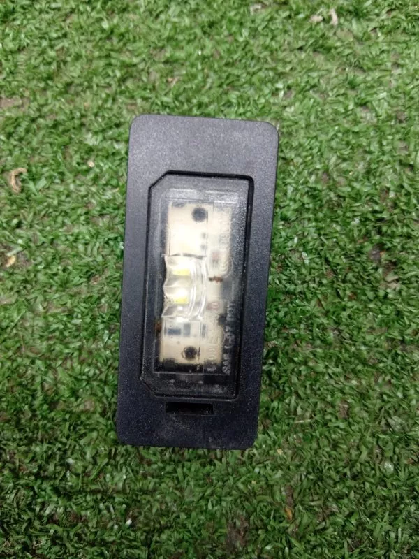 Фонарь подсветки номера