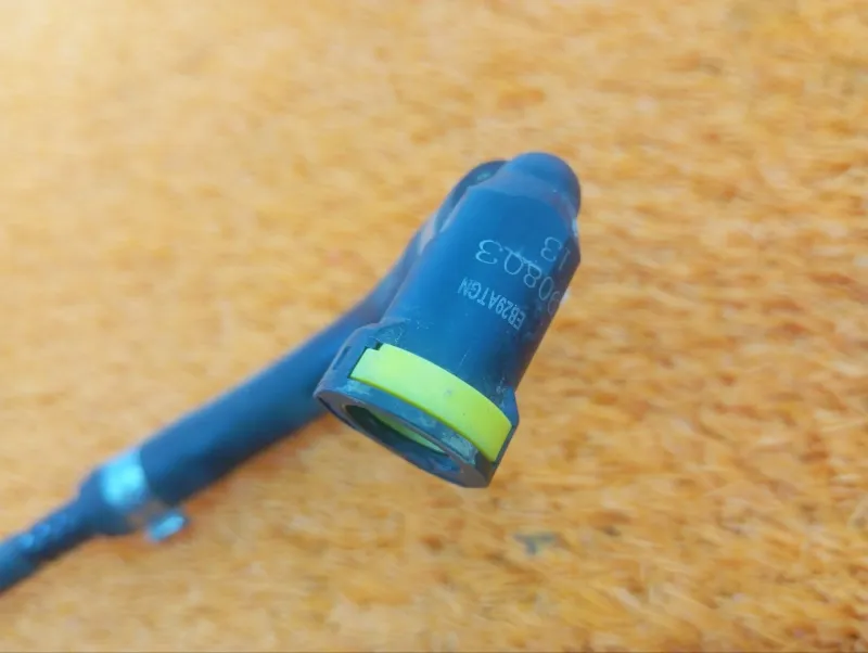 Трубка топливная