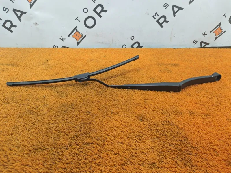 Поводок стеклоочистителя лобового стекла