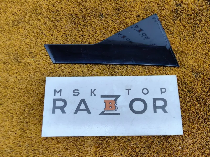 Молдинг двери