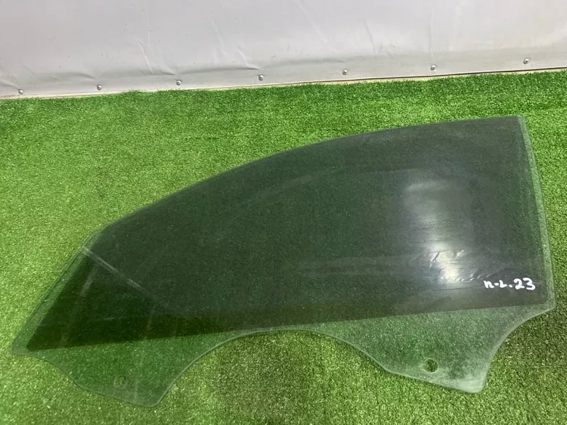 Стекло двери BMW 3-Series 2005 51337060263 E90, переднее левое