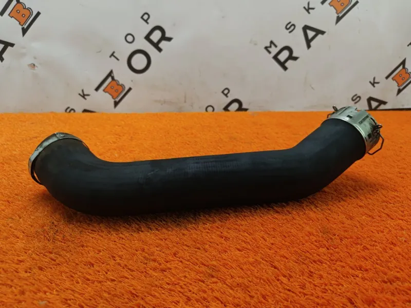 Патрубок интеркулера