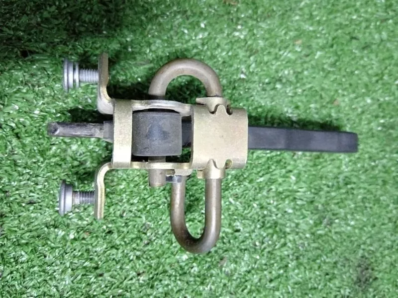 Ограничитель двери