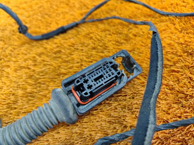 Проводка двери