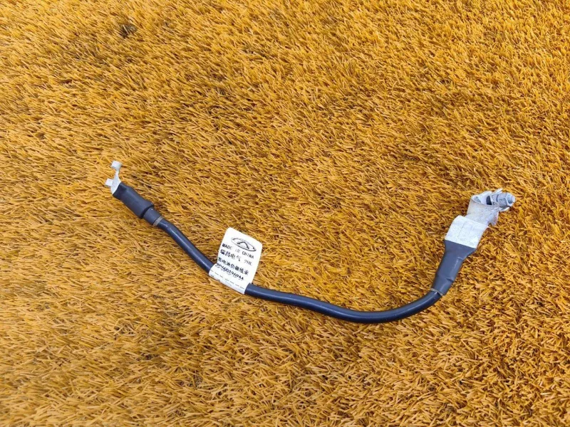 Клемма аккумулятора