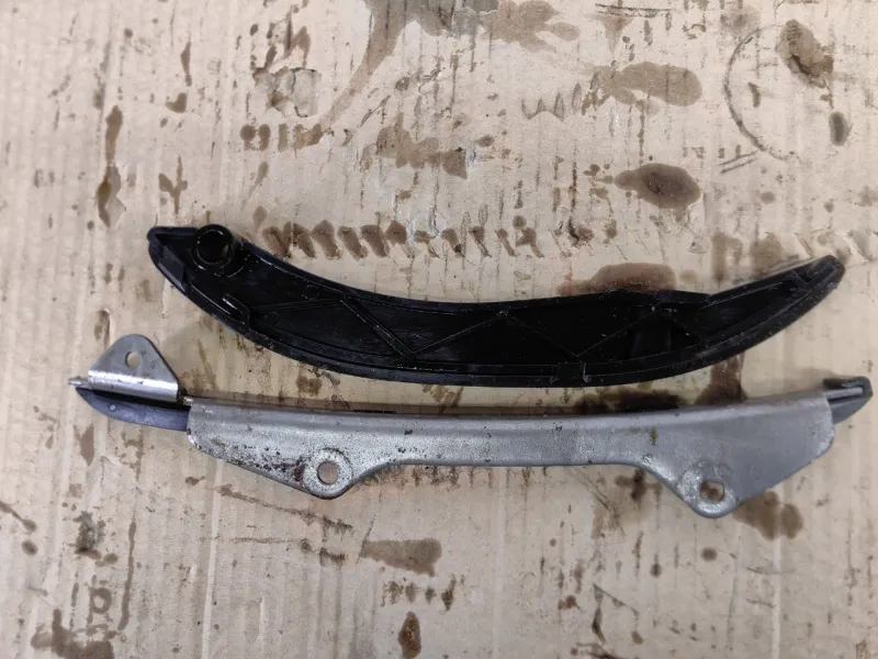 Успокоитель цепи ГРМ