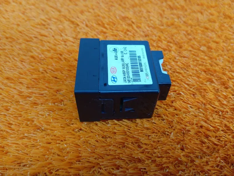 Разъем USB+AUX