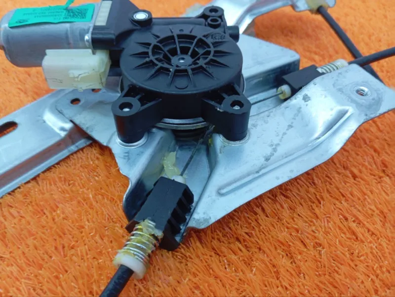 Стеклоподъемник