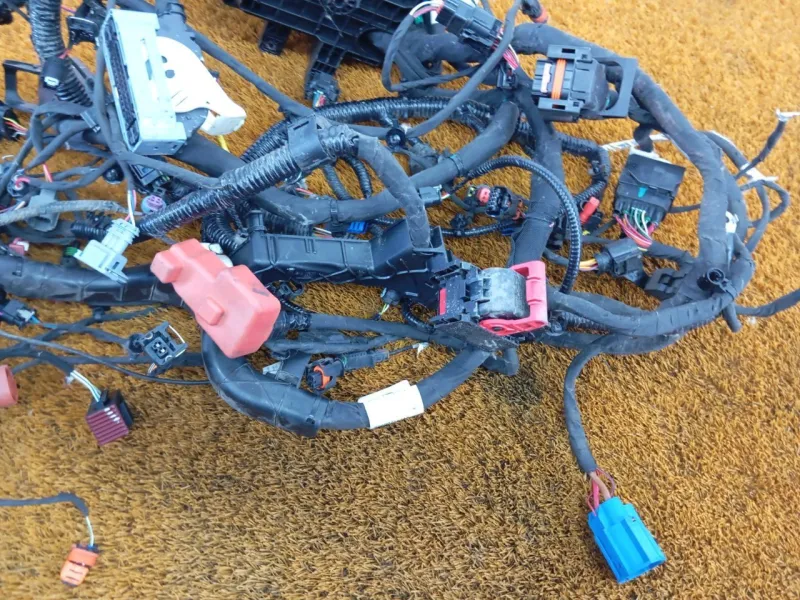 Проводка подкапотная