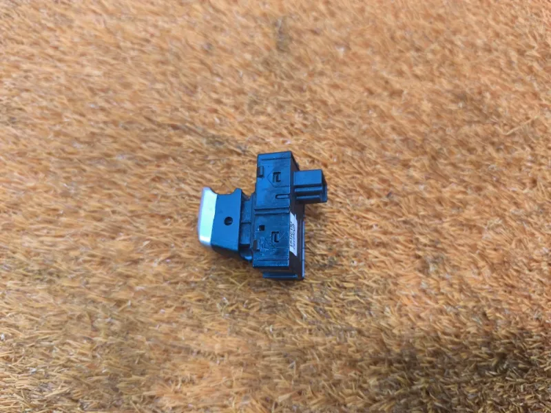 Кнопка стеклоподъемника