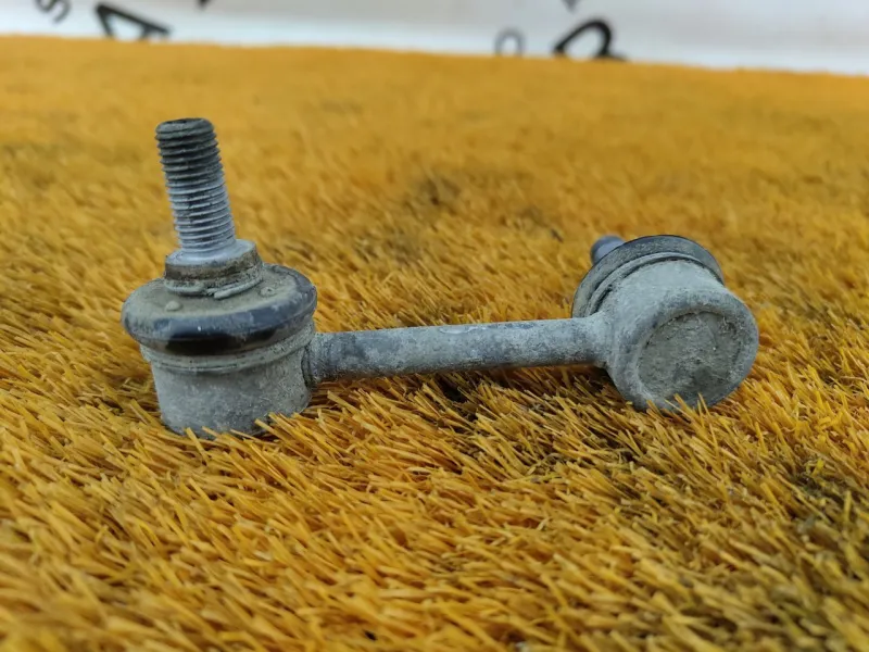 Стойка стабилизатора