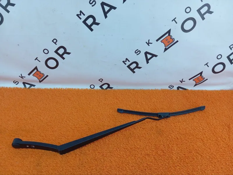 поводок стеклоочистителя