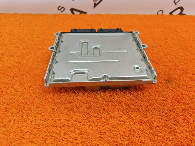 Блок управления двигателем